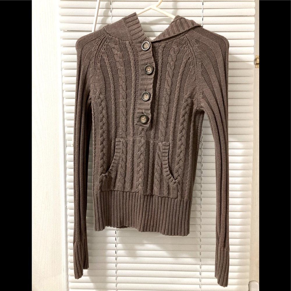 Aéropostale Hoodie Sweater.. Great for layering ..Good Condition